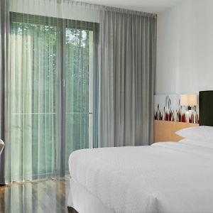 Classic Queen Room